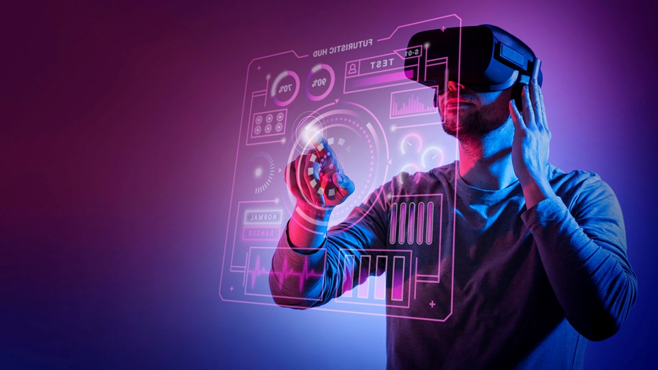 Interface holográfica e tecnologia imersiva